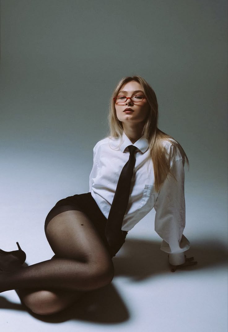 Фотосессия в офисном стиле.jpeg